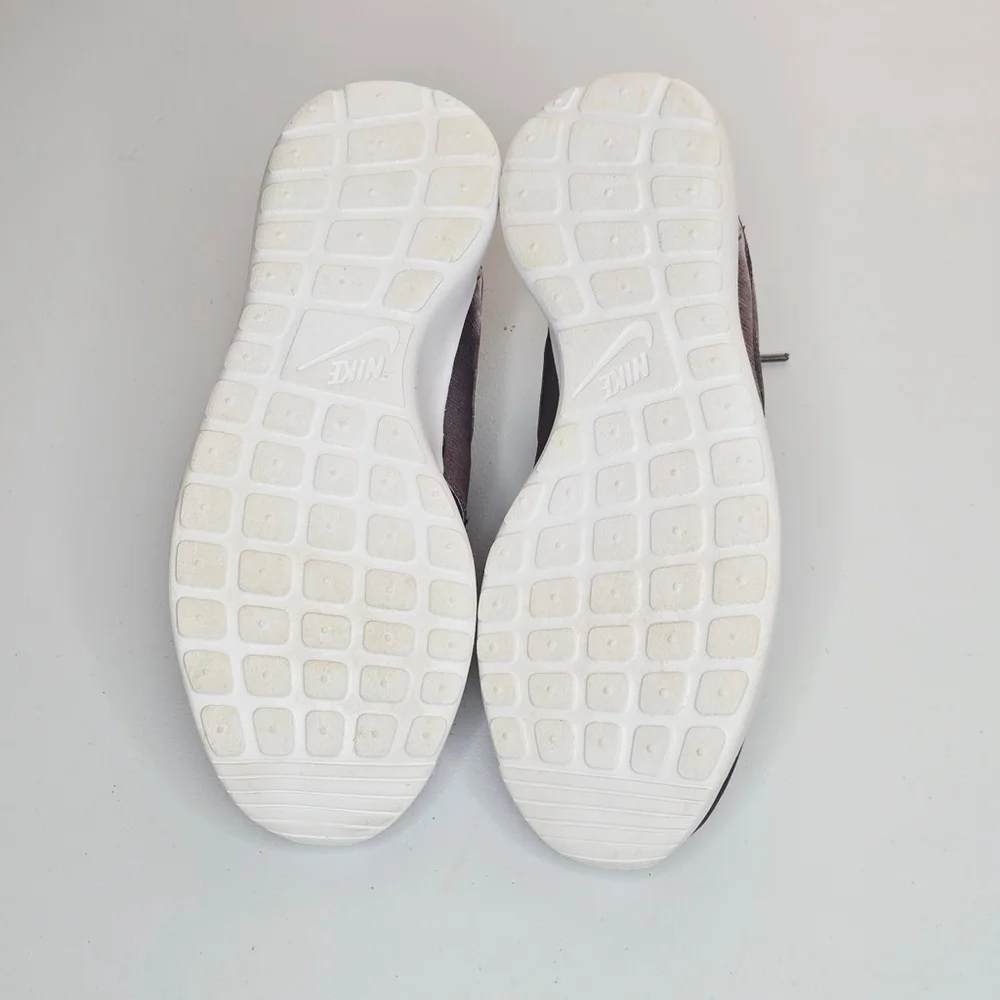 Nike women roshe